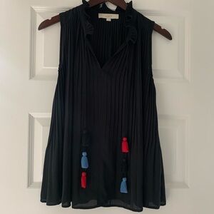 • [LOFT] Pleated Tassel Top •